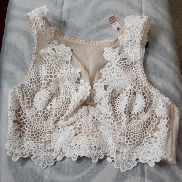 🥳LAST ONE🥳BUY 1 GET 1 FREE VICTORIA SECRET BRA - Picture 3 of 6